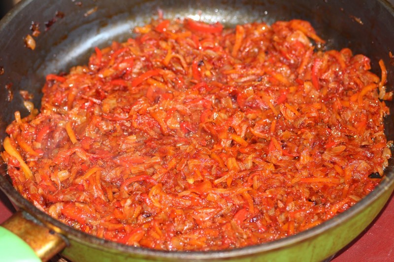 Гречка по-купечески с тушенкой