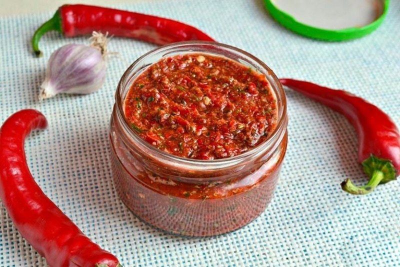 Острый перец маринованный колечками