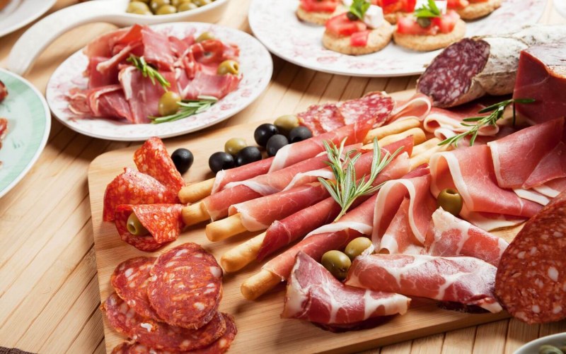 Мясной рулет Митлоф