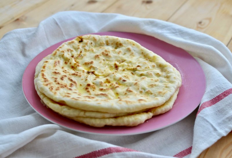 Сырные лепешки с зеленью