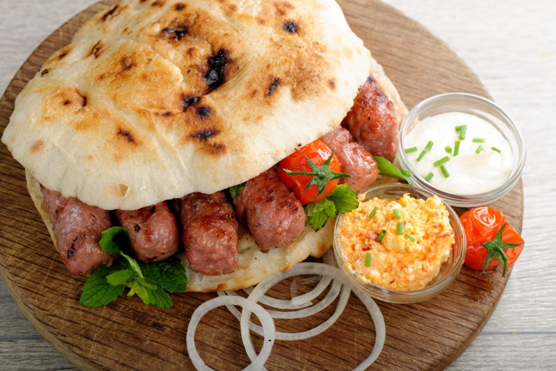 Сербская кухня чевапчичи