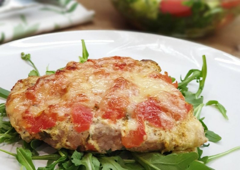 Мясо под шубой в духовке