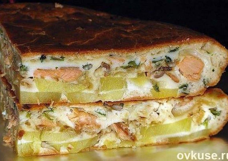 Заливной пирог с консервой в микроволновке