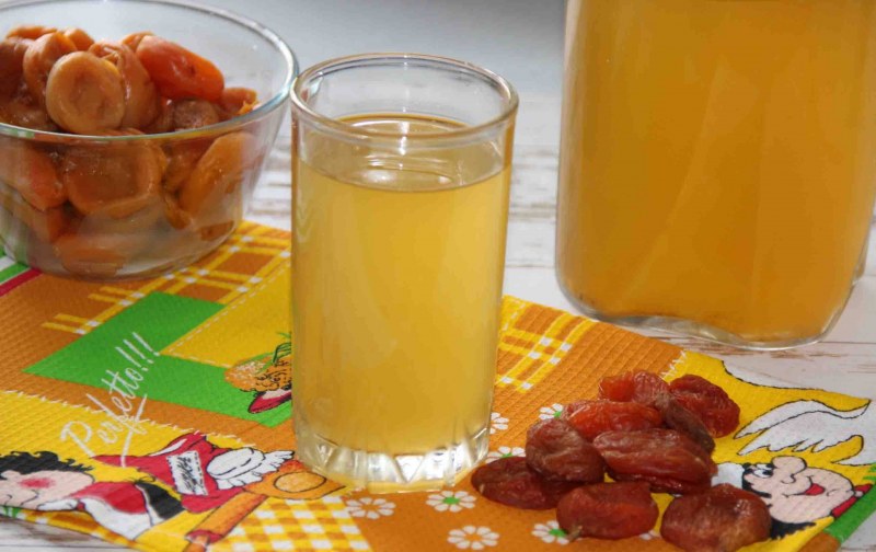 Компот из кураги и изюма