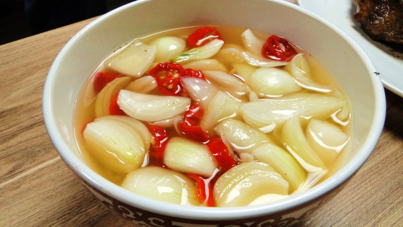 Маринованный чеснок со свеклой