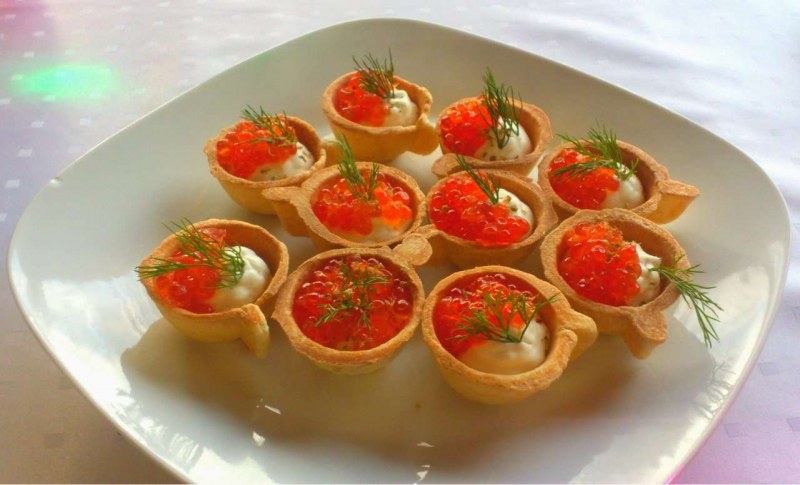 Корзиночки с икрой