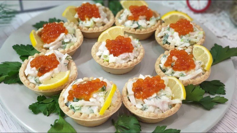 Тарталетки с красной икрой и сливочным сыром