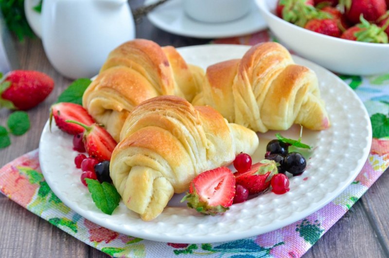 Рогалик со сгущенкой