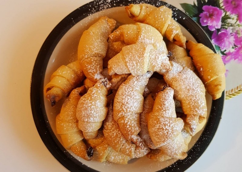 Рогалики с повидлом