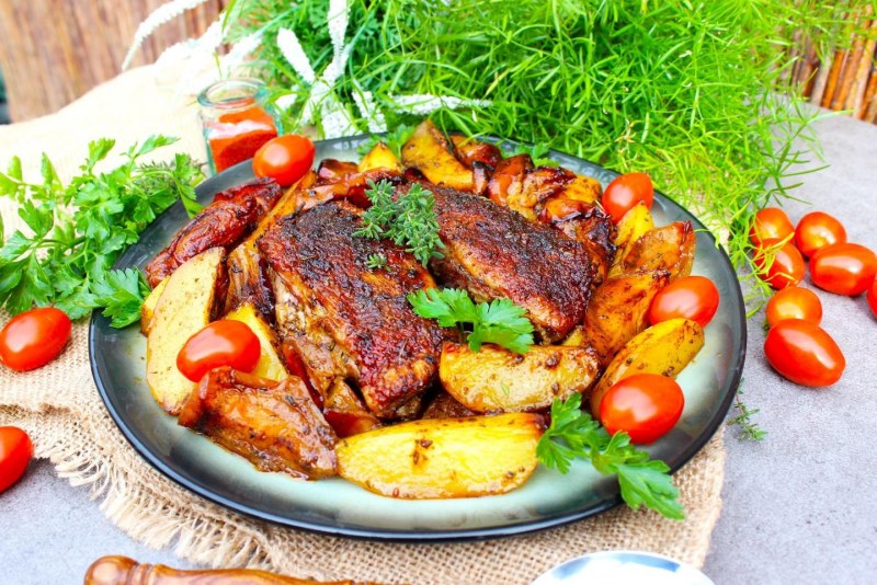 Утка фаршированная грибами и картофелем