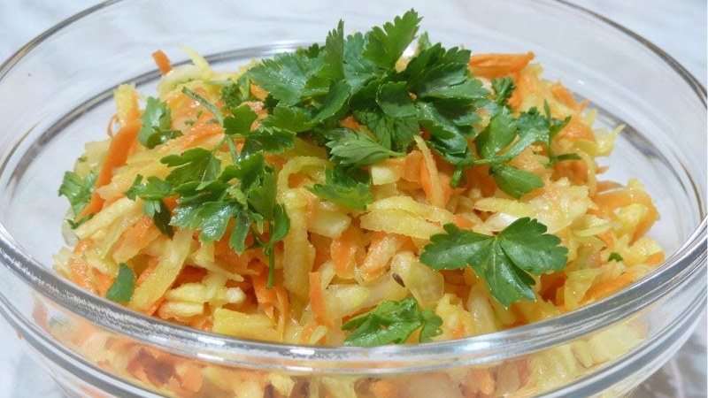 Витаминный (капуста, перец, огурец, морковь) 100г - 35р