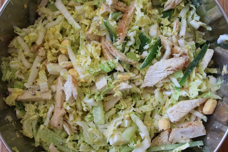 Салат с пекинской капустой и помидорами