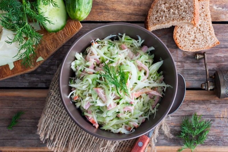 Крабовый с пекинской капустой и кукурузой