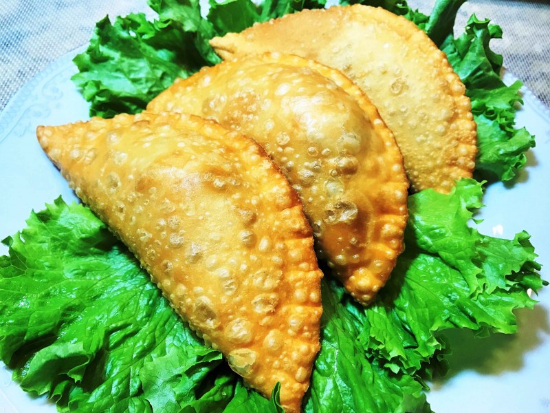 Пирожки чебуреки