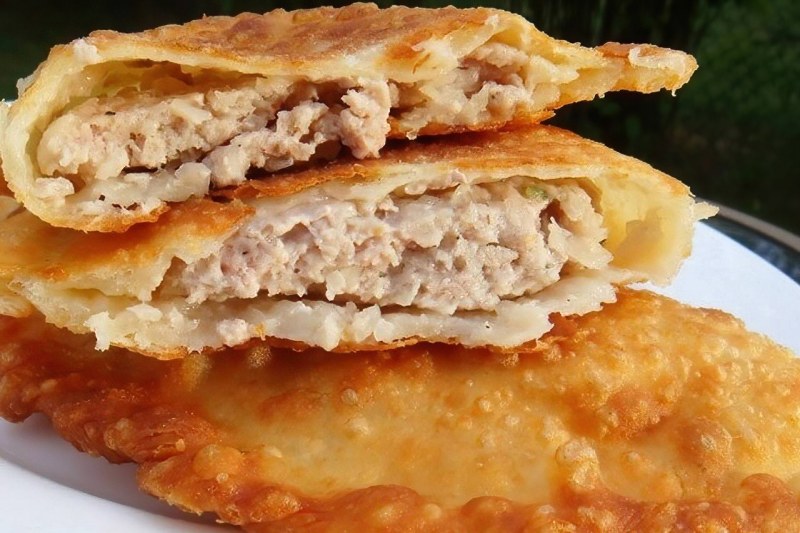 Беляши чебуреки