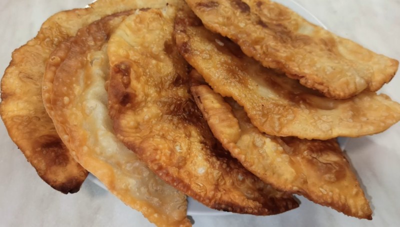 Чебуреки с мясом 500г