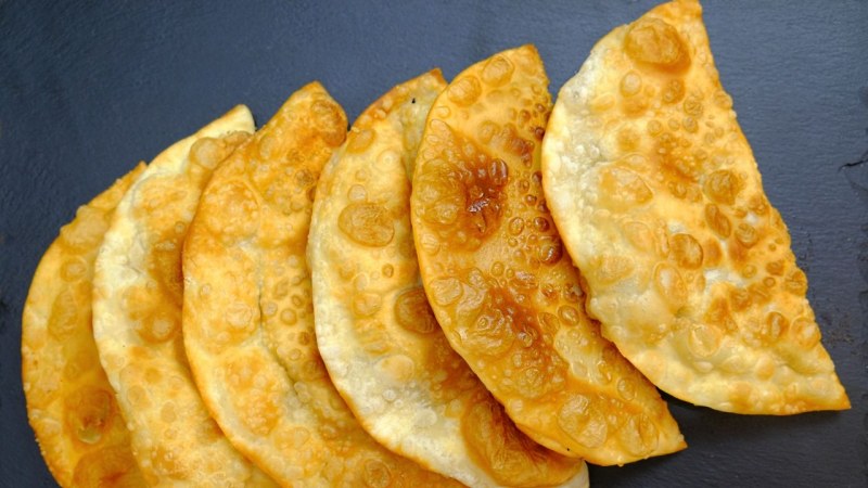 Пузырчатые чебуреки