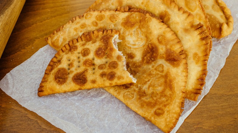 Вкусные чебуреки