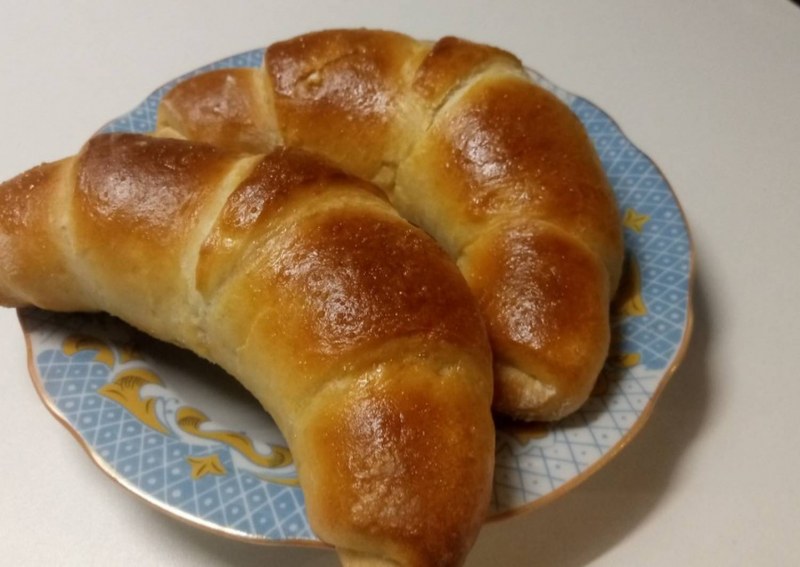Рогалик со сгущенкой