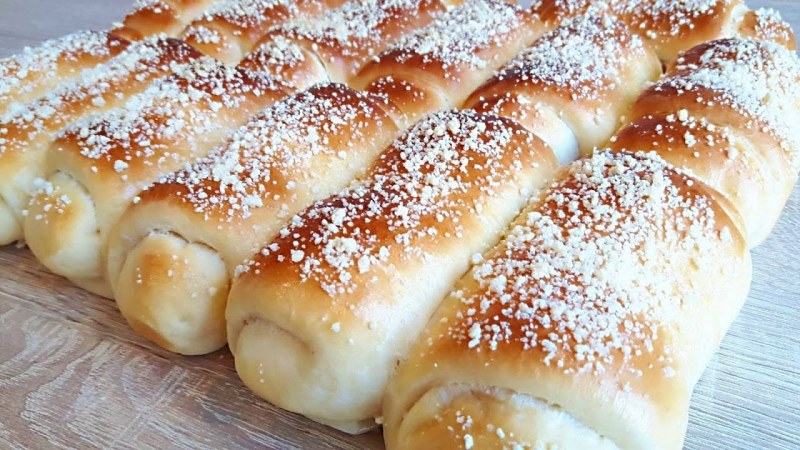 Булочки со сгущенкой из дрожжевого