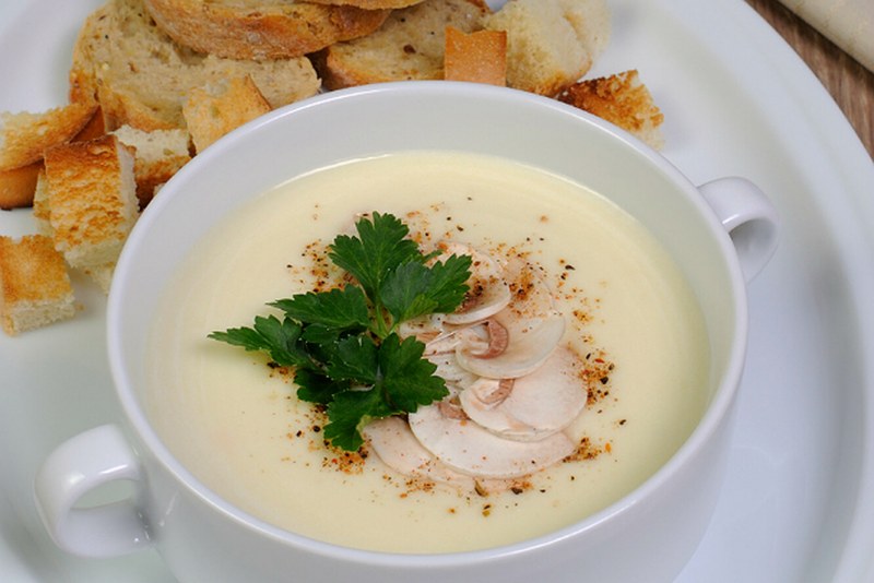 Суп грибной (с индейкой и плавленым сыром)