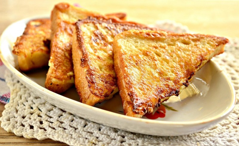 "A Toast to Tiffin