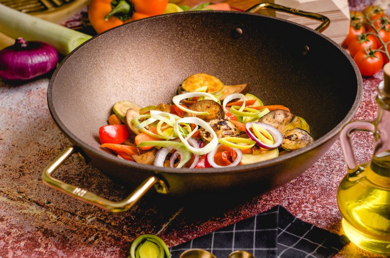 Мясо в воке
