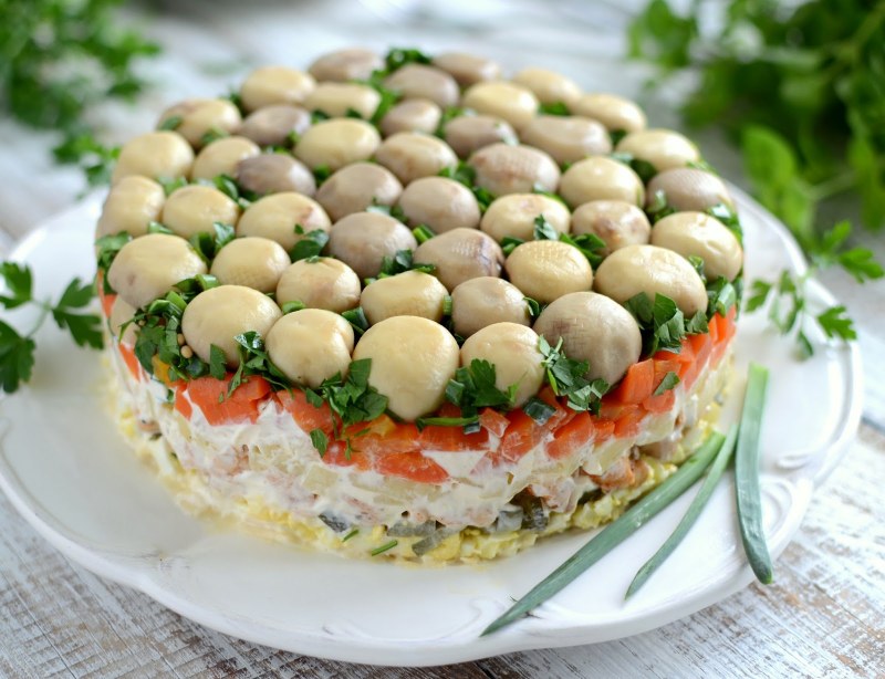 Салат грибная Поляна