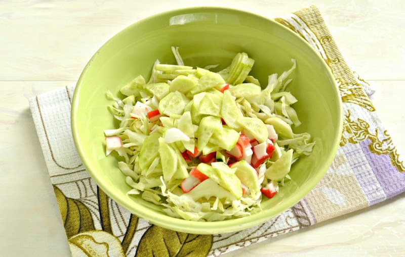 Капуста огурец крабовые палочки кукуруза