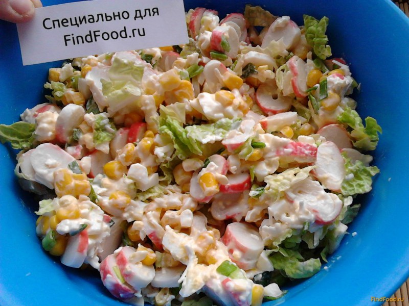 Салат с крабовыми палочками и пекинской капустой