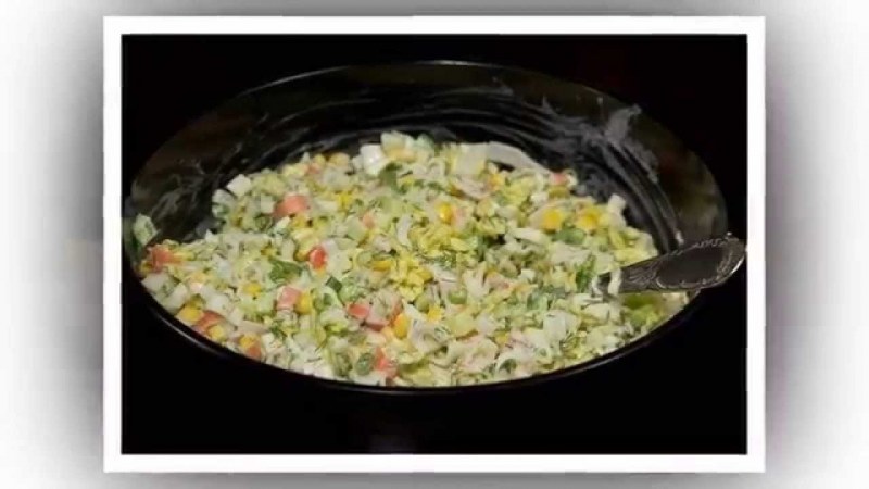 Салат крабовый с кукурузой