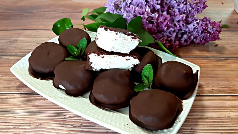 Glazed Cottage Cheese Bars