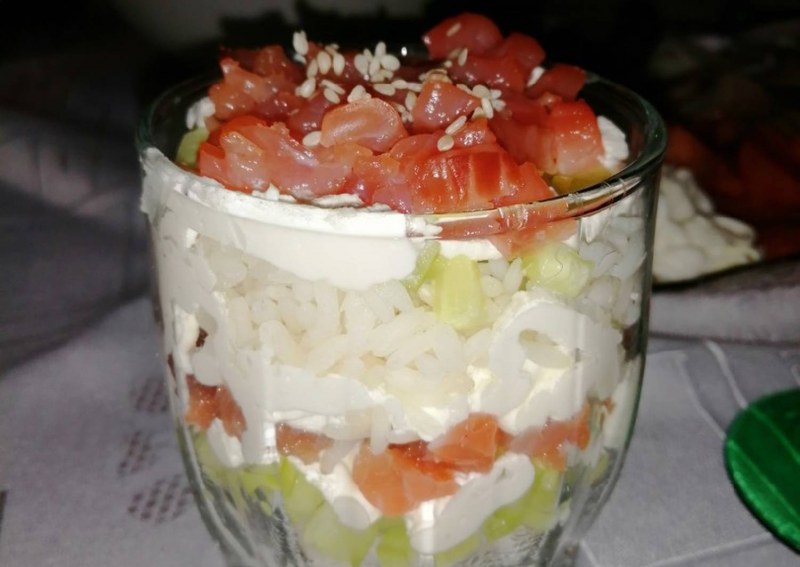 Закусочный торт суши