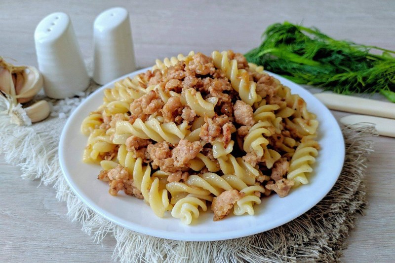 Макароны по флотски с куриным фаршем