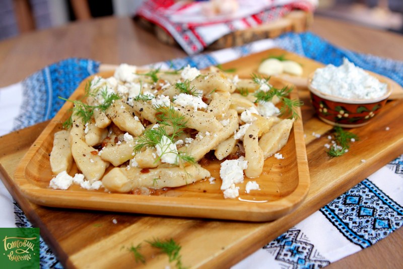 Галушки со шкварками