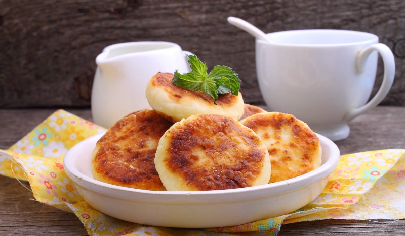 Сырники с творогом и фетой и зеленью