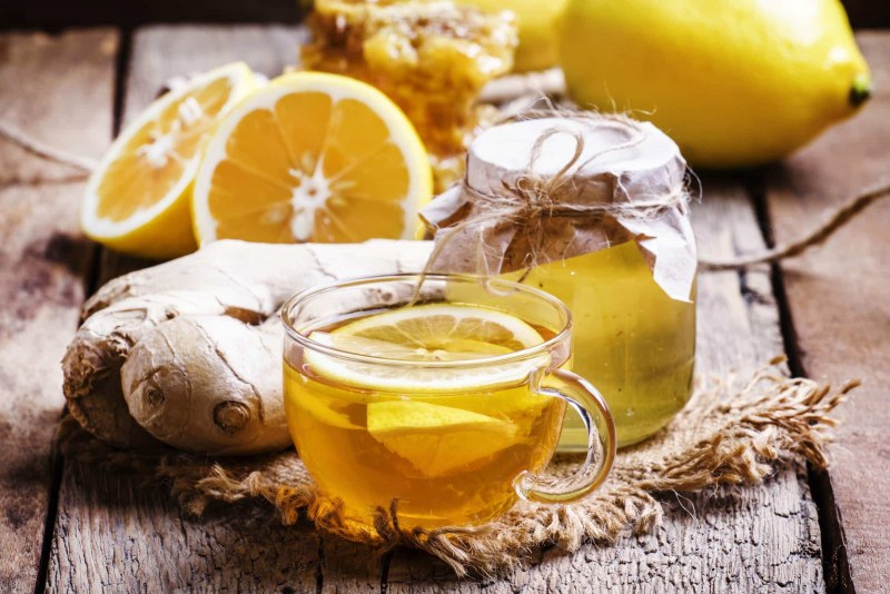 Чёрный чай с имбирём и лимоном