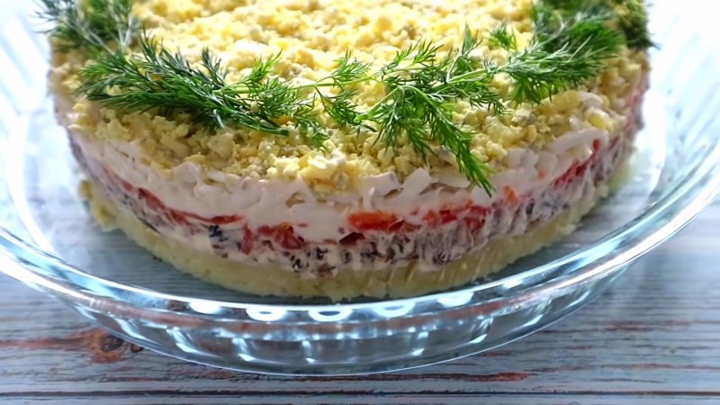 Салат Мимоза с сайрой классический