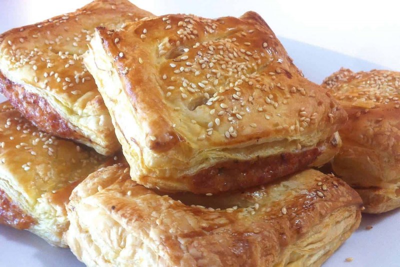 Выпечка из слоёного дрожжевого