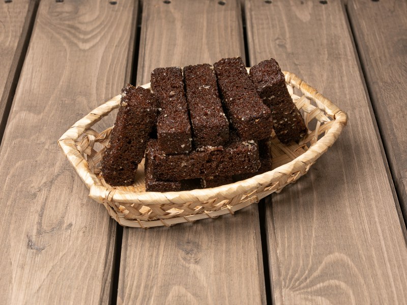 Гренки бородинские с чесноком