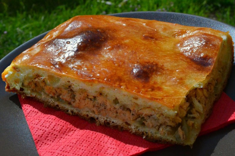 Заливной пирог с рыбой