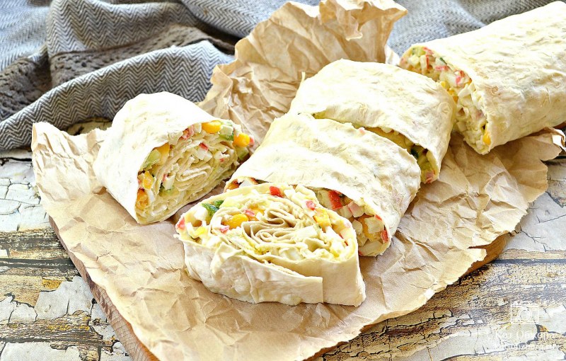 Трубочки с крабовыми палочками