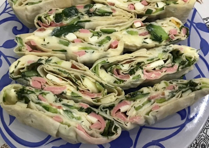 Рулет из лаваша с крабовыми палочками