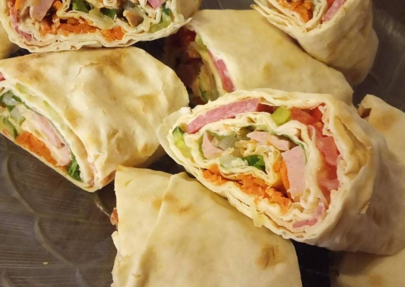 Закуска "сырные палочки" из лаваша