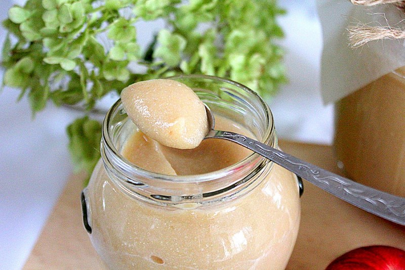 Яблочное пюре со сгущенкой