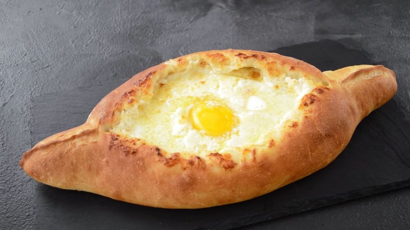 Грузинский хачапури по аджарски