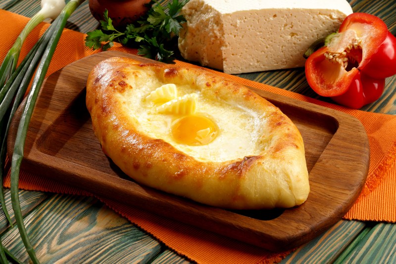 Хачапури по-аджарски
