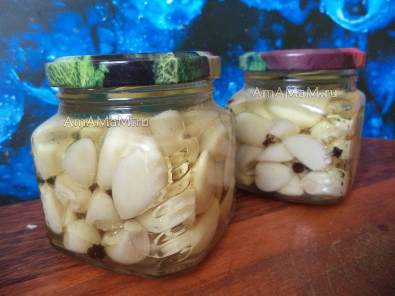 Чеснок маринованный красный