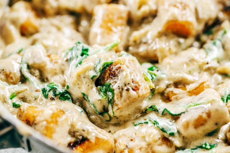 Картофельные ньокки с сырным соусом