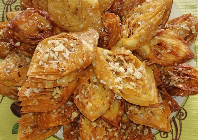 Пахлава калорийная?